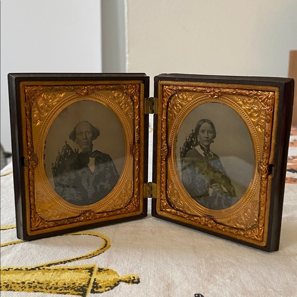 Other - Antique Double Daguerrotype